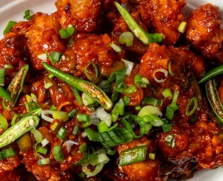 Chilli gobi cauliflower in chilli garlic sauce
