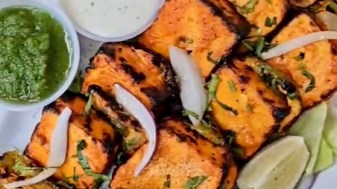 Tandoori paneer tikka with mint chutney and raita at Delhi Garden in Edison, NJ